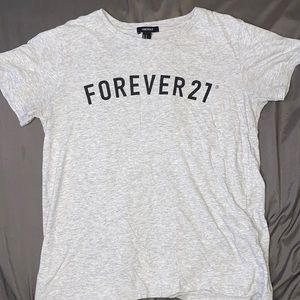 Forever 21 T Shirt